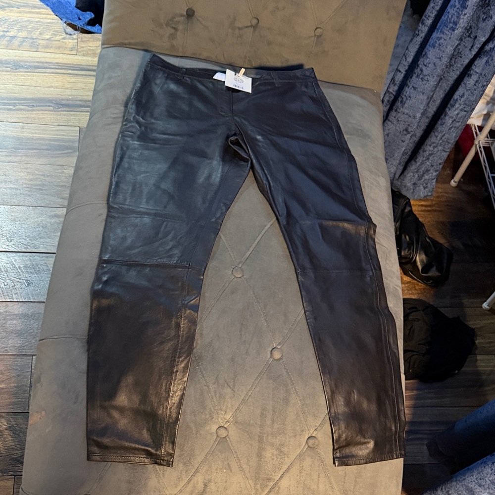 Elegant Black Straight Leg Leather Pants